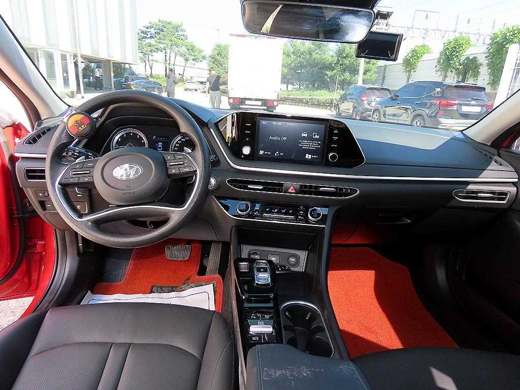 Hyundai Sonata — photo 07
