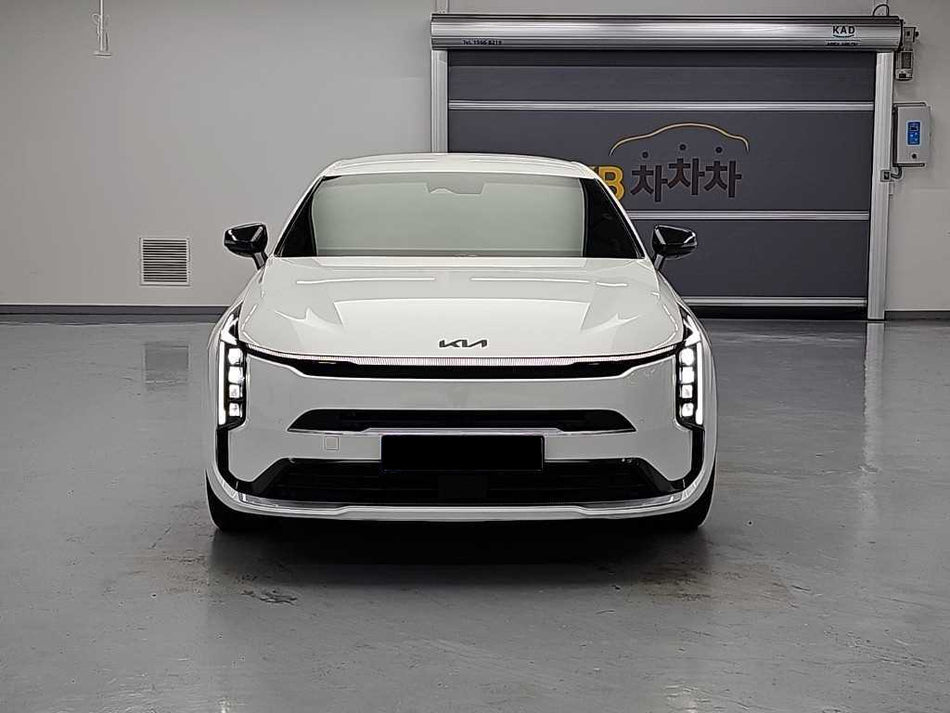 Kia K8 — photo 01