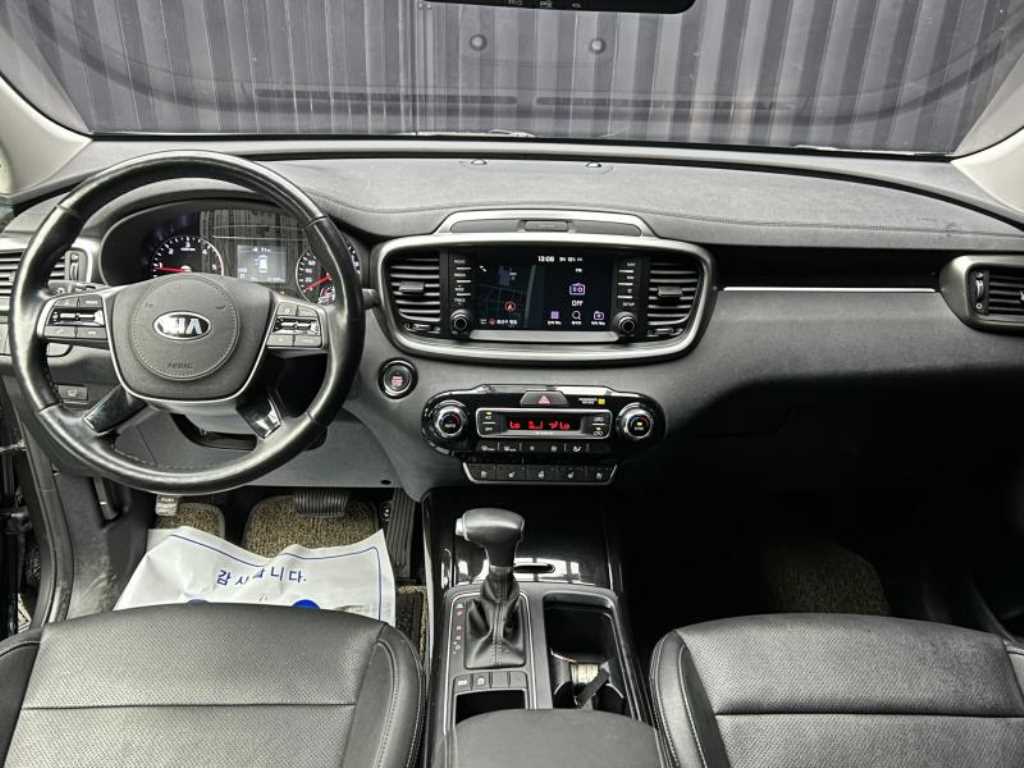 Kia Sorento — photo 09