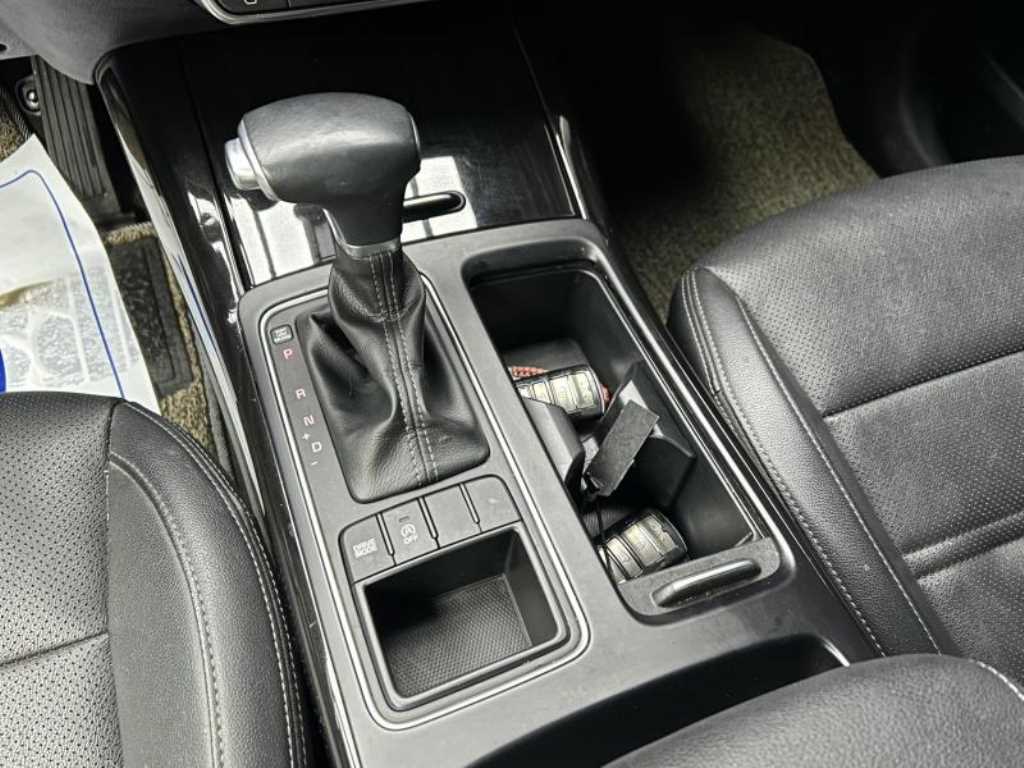 Kia Sorento — photo 11