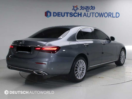 Mercedes-Benz E-Class — photo 02