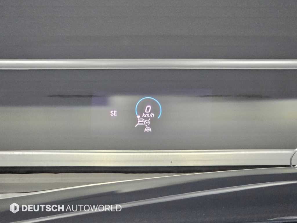 Mercedes-Benz E-Class — photo 17