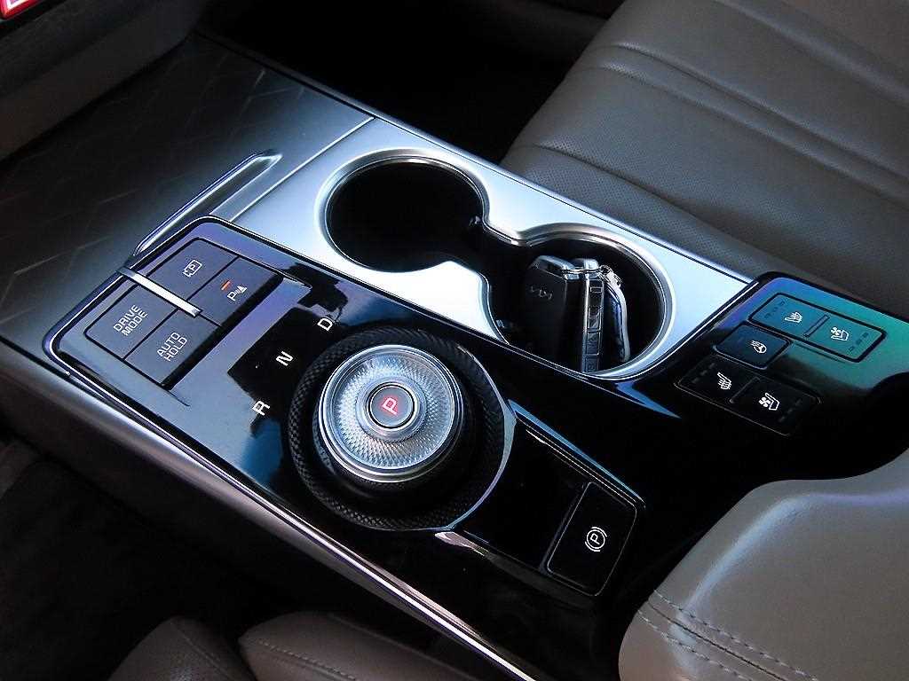 Kia K8 — photo 10