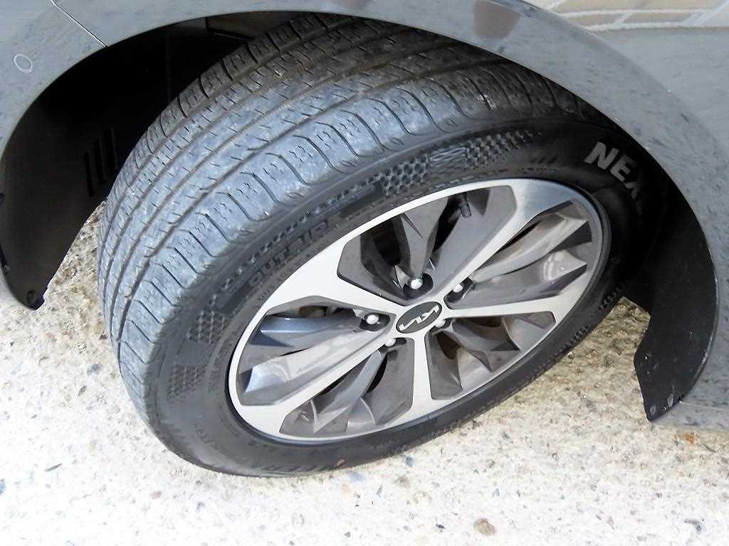 Kia K8 — photo 20