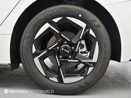 Kia K5 — photo 05