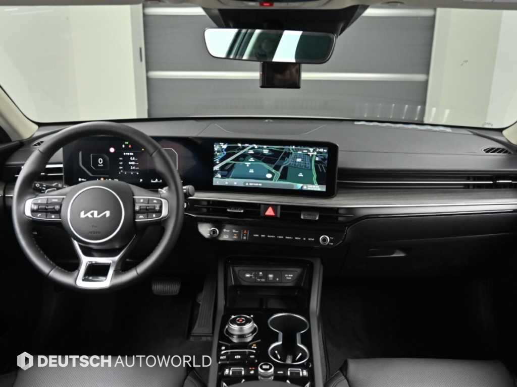 Kia K5 — photo 07