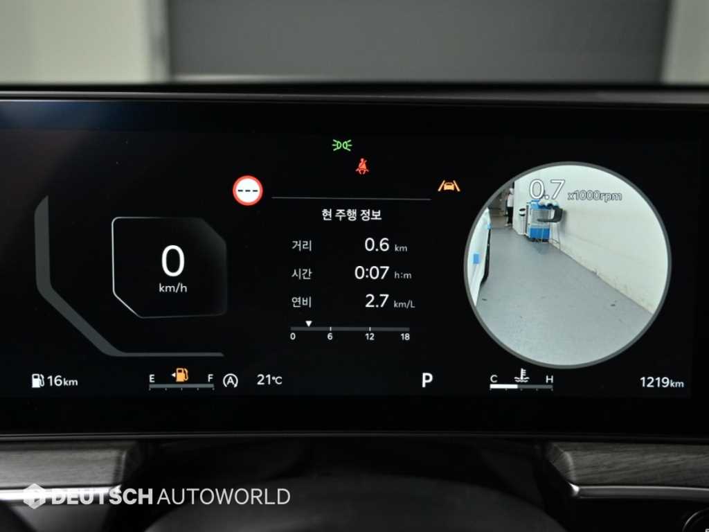 Kia K5 — photo 08
