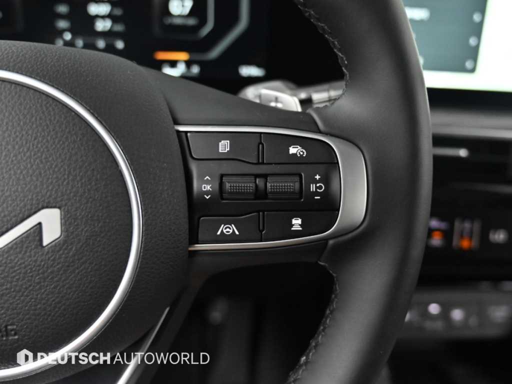 Kia K5 — photo 16