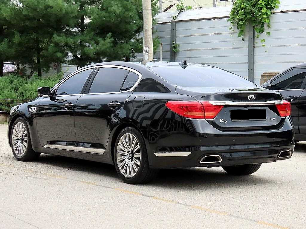 Kia K9 — photo 03