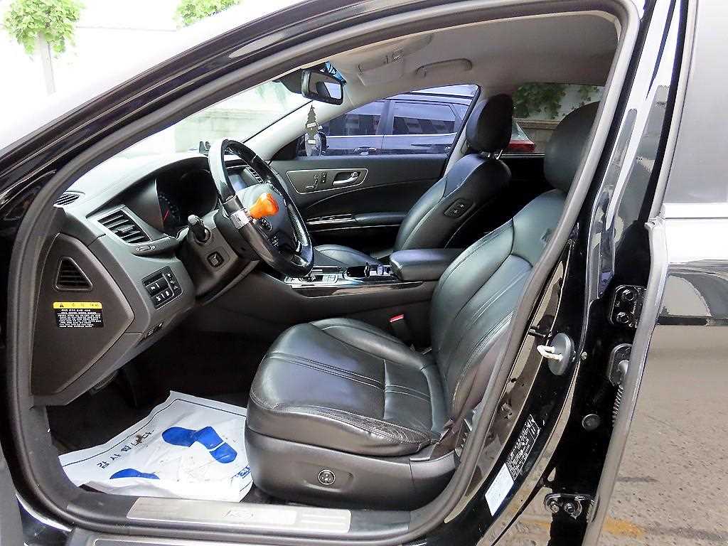 Kia K9 — photo 05