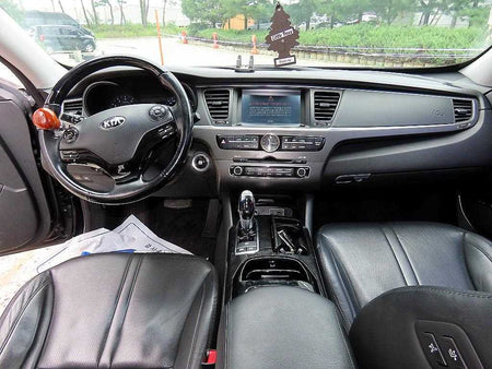 Kia K9 — photo 07
