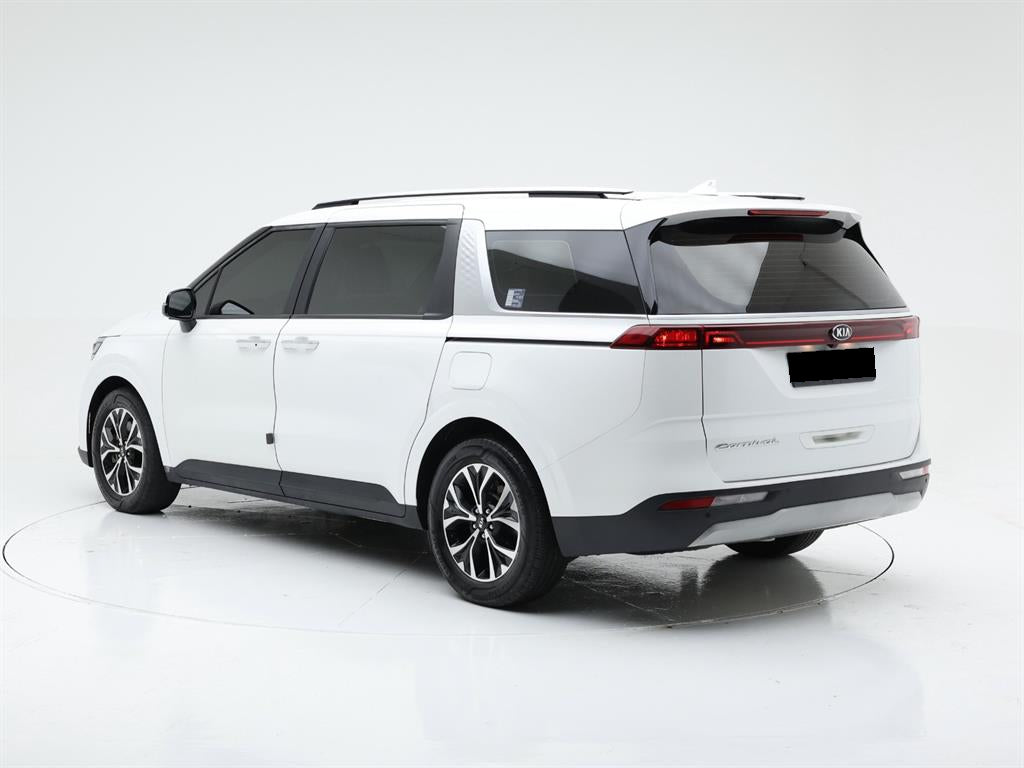 Kia Carnival — photo 04