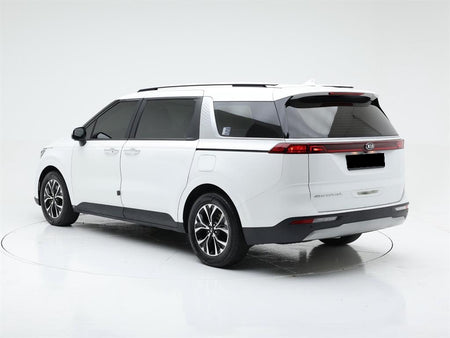 Kia Carnival — photo 04