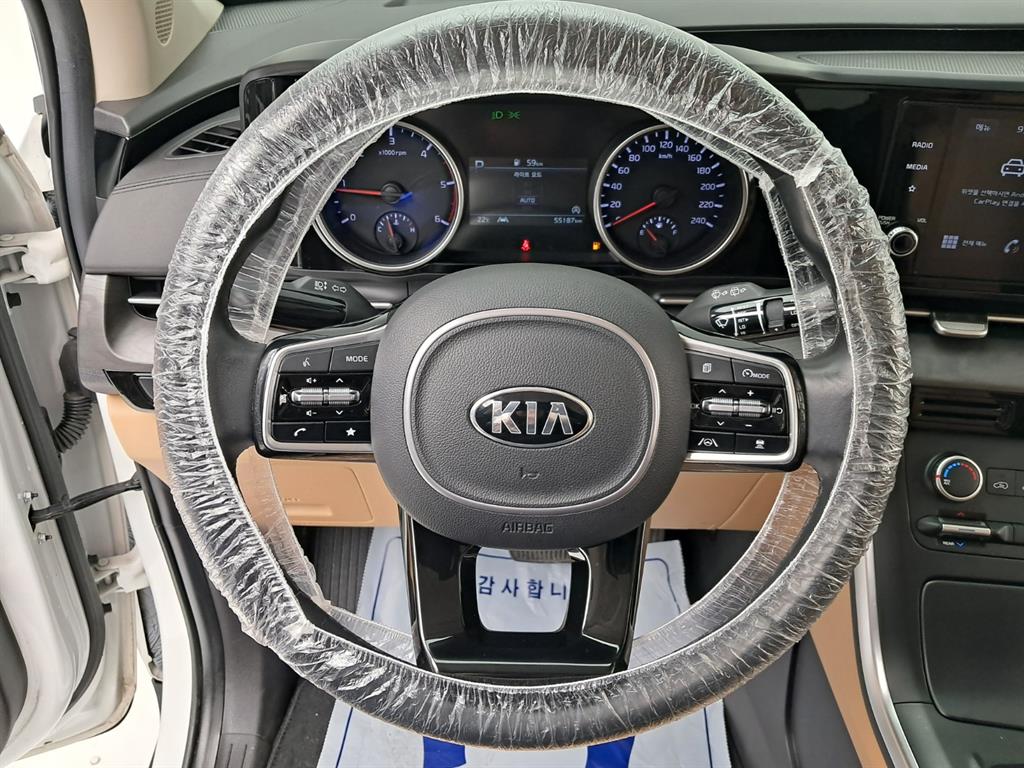Kia Carnival — photo 07