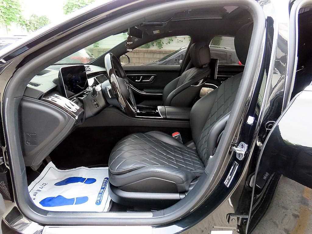 Mercedes-Benz S-Class — photo 05