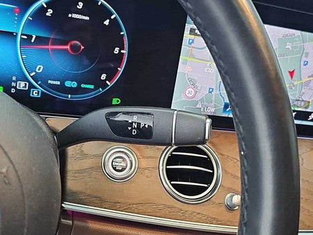 Mercedes-Benz E-Class — photo 08