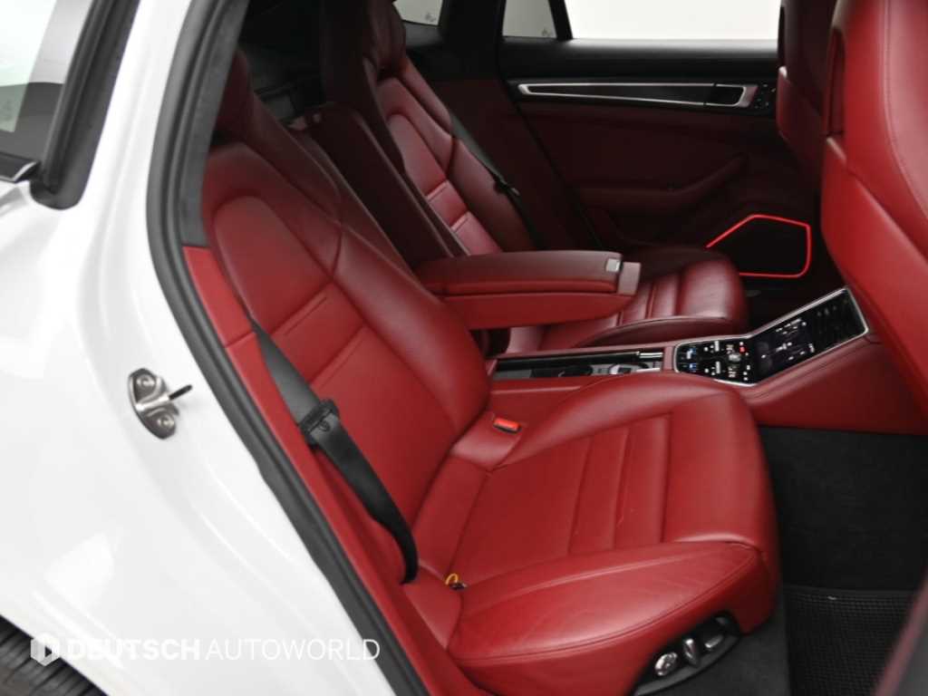 Porsche Panamera — photo 12