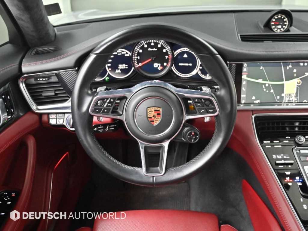 Porsche Panamera — photo 13