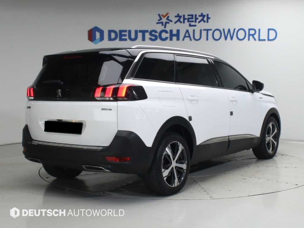 Peugeot 5008 — photo 02