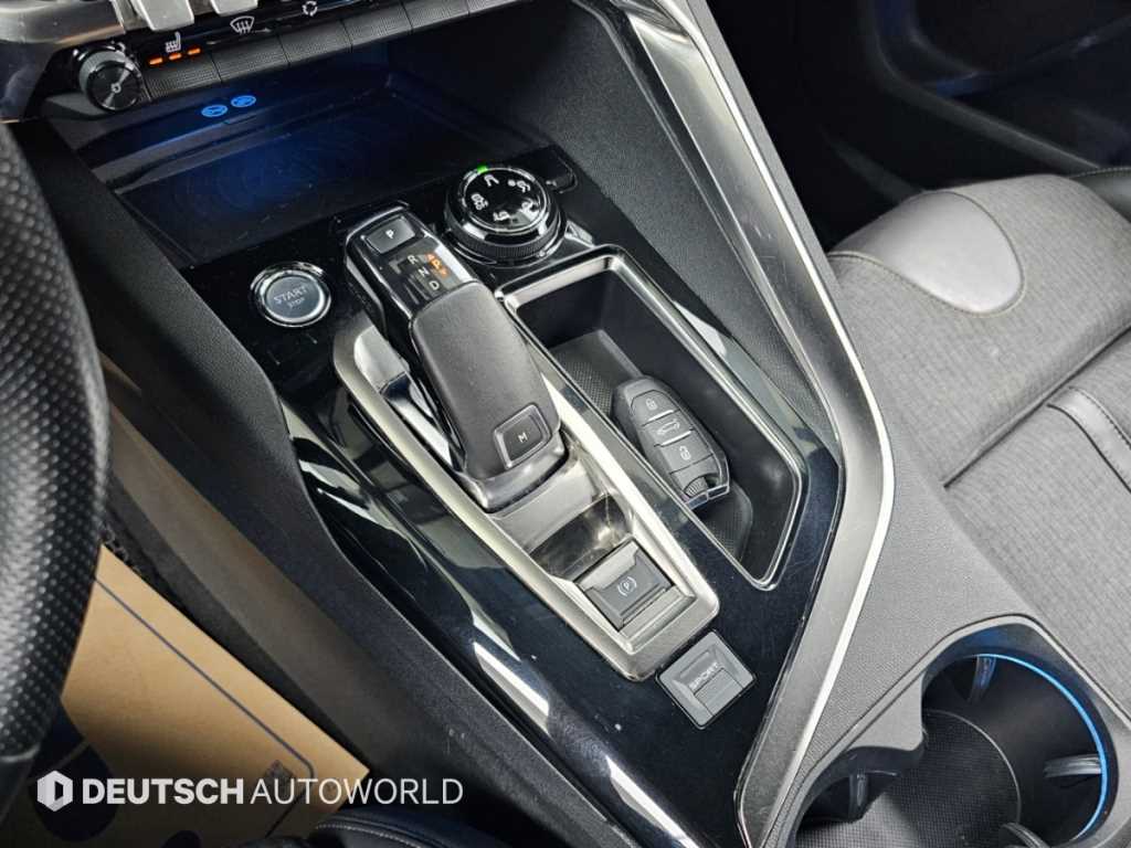 Peugeot 5008 — photo 09