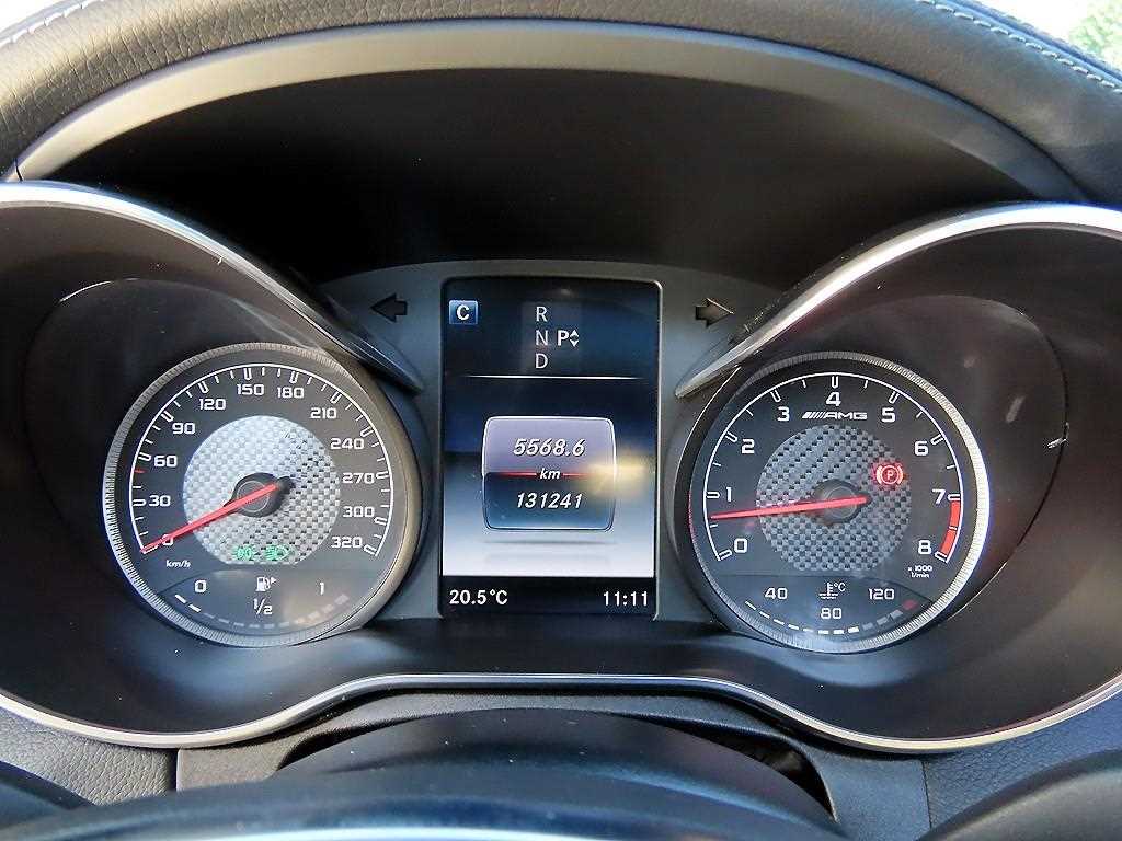 Mercedes-Benz C-Class — photo 09