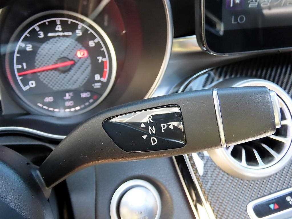 Mercedes-Benz C-Class — photo 11