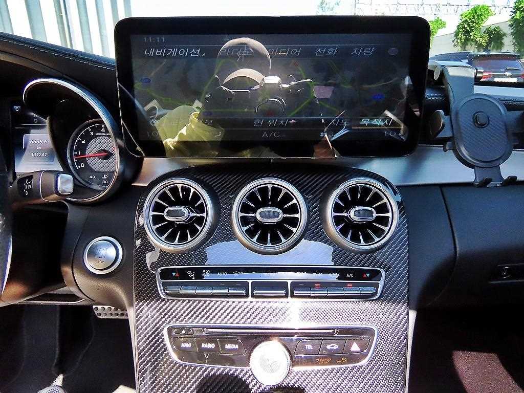 Mercedes-Benz C-Class — photo 14