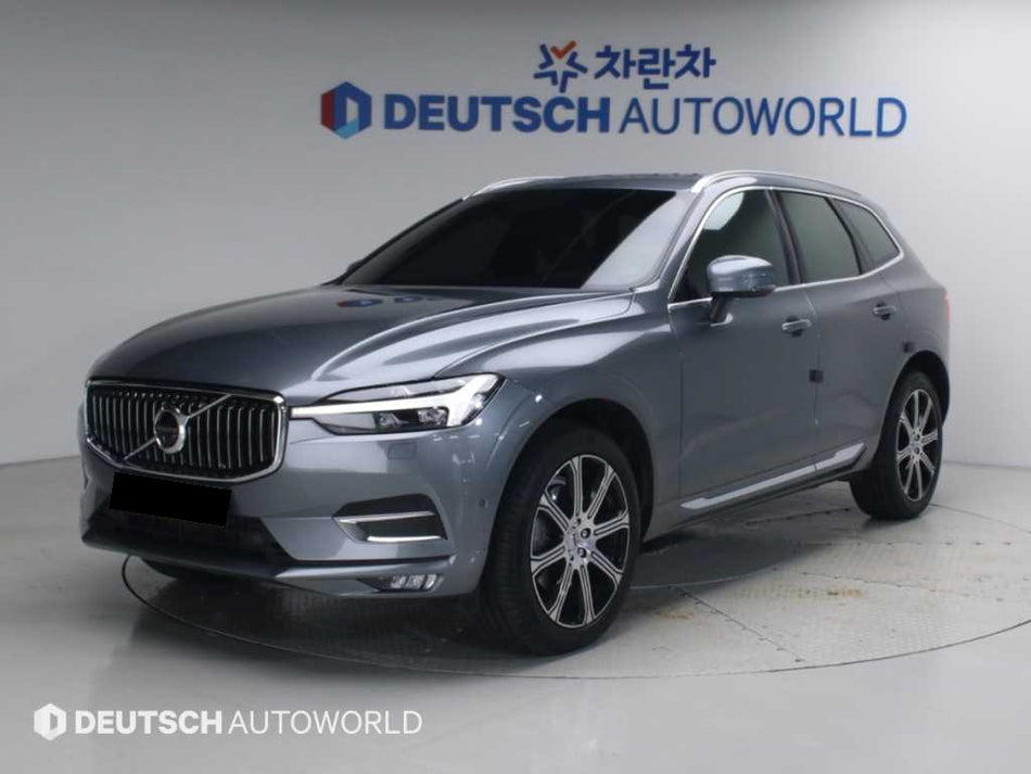 Volvo XC60 — photo 01