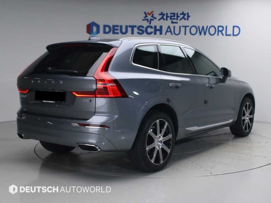 Volvo XC60 — photo 02