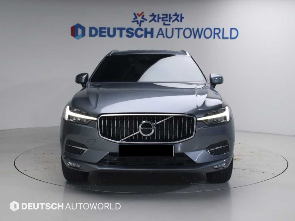 Volvo XC60 — photo 03