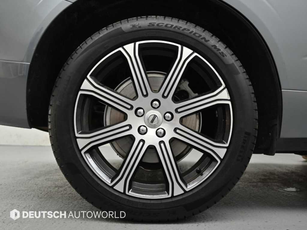 Volvo XC60 — photo 05