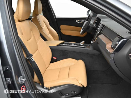 Volvo XC60 — photo 10