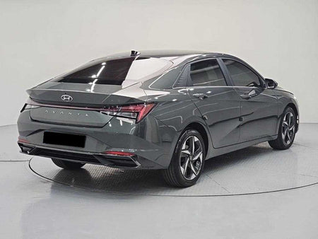 Hyundai Avante — photo 02