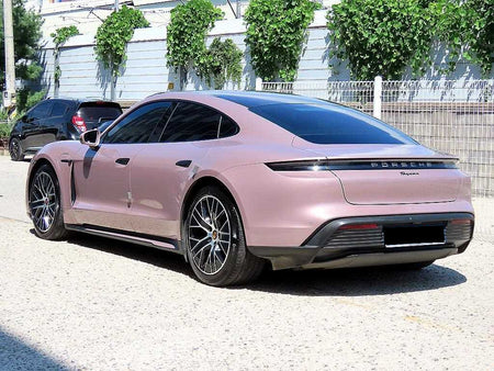 Porsche Taycan — photo 03