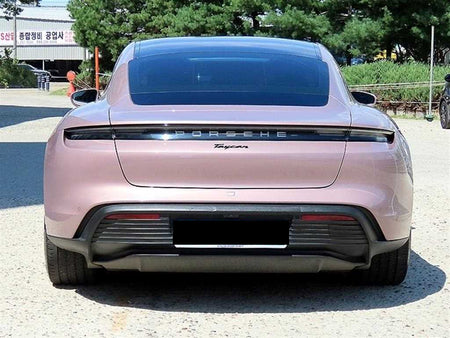 Porsche Taycan — photo 04