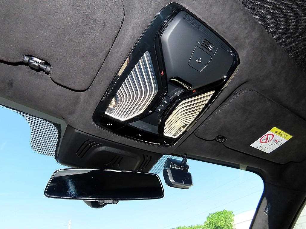 BMW X5M — photo 15
