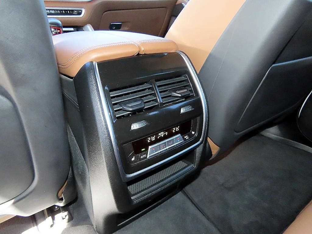 BMW X5M — photo 16