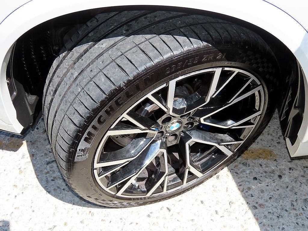 BMW X5M — photo 20