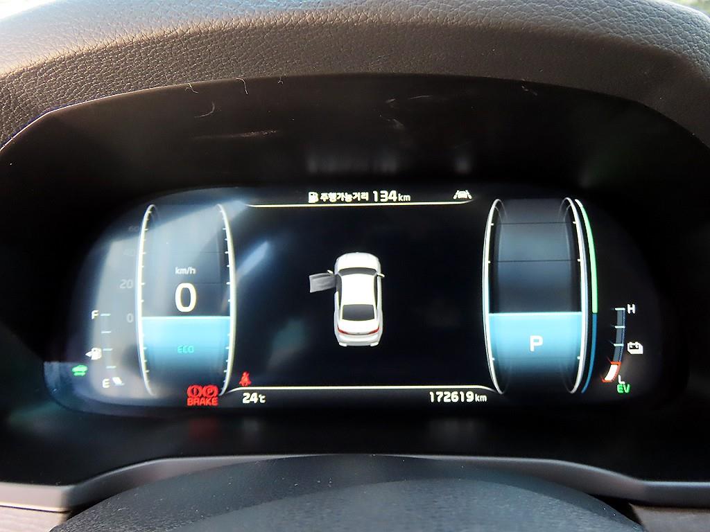 Kia K7 — photo 09