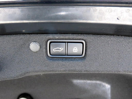 Kia K7 — photo 17