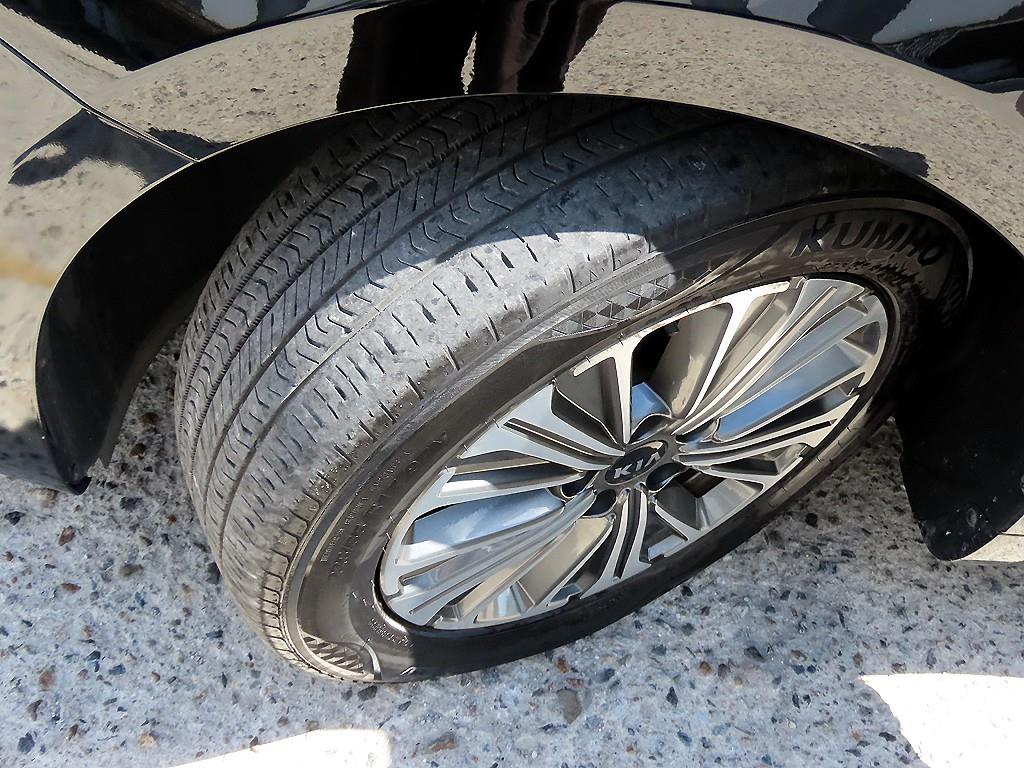 Kia K7 — photo 20