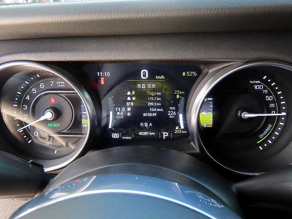 Jeep Wrangler — photo 09