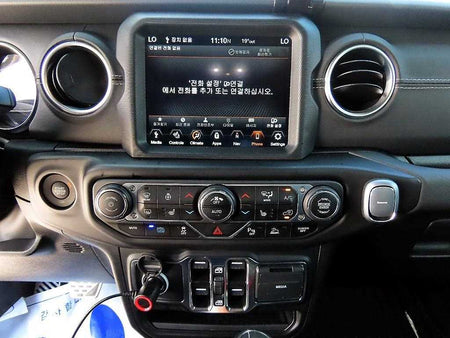 Jeep Wrangler — photo 13