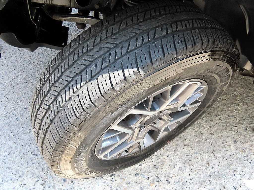 Jeep Wrangler — photo 19