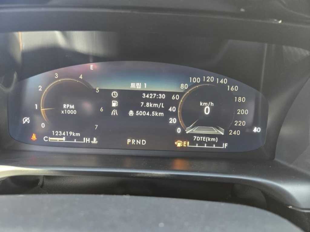 Lincoln Aviator — photo 09