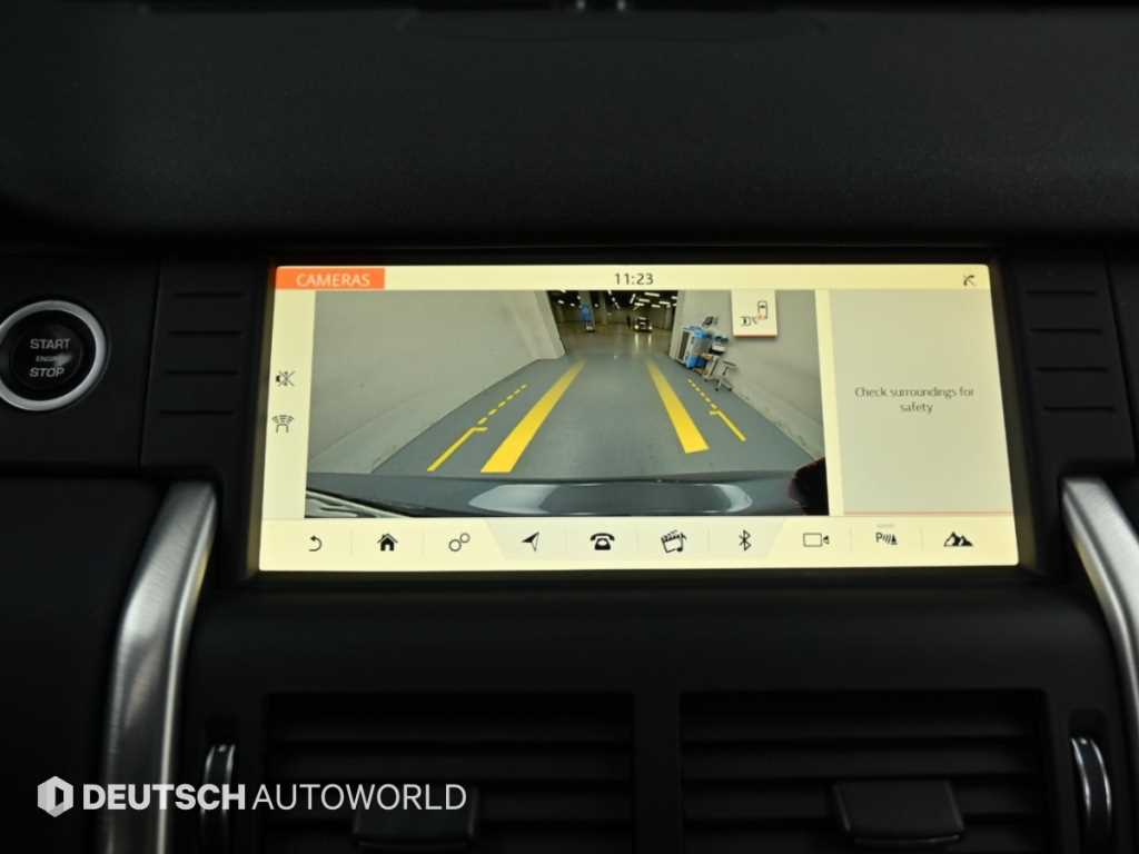 Land Rover Discovery Sport — photo 15