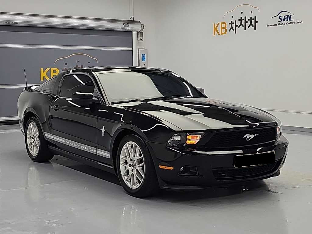 Ford Mustang — photo 04