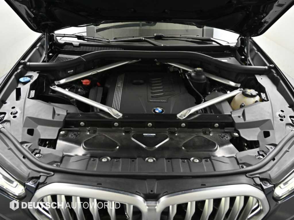 BMW X6 — photo 07