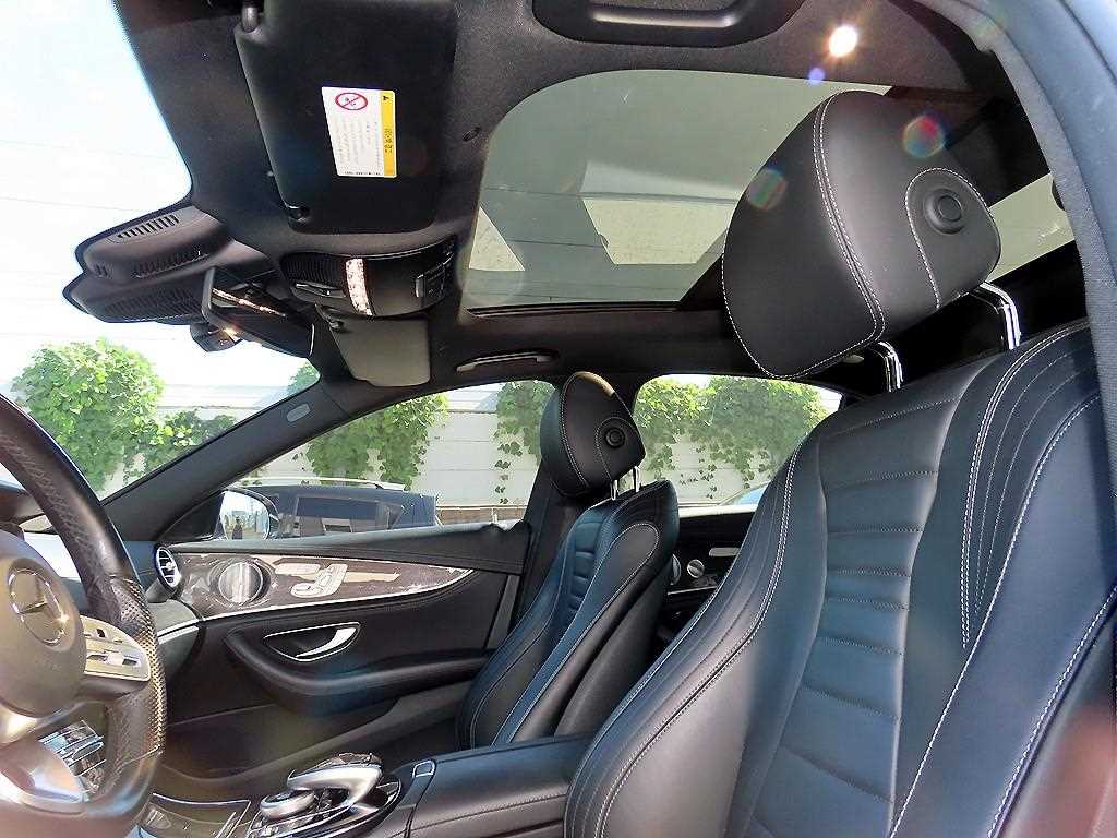 Mercedes-Benz E-Class — photo 16