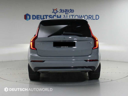 Volvo XC90 — photo 04